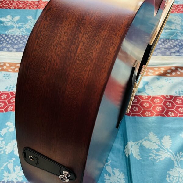 Guitare électro-acoustique Martin Road Series 000.10E n°2910347 (USA), housse Martin, plaque bois QRcode Martin, jeux de cordes Ernie Ball Earthwood 11/52. – Image 4