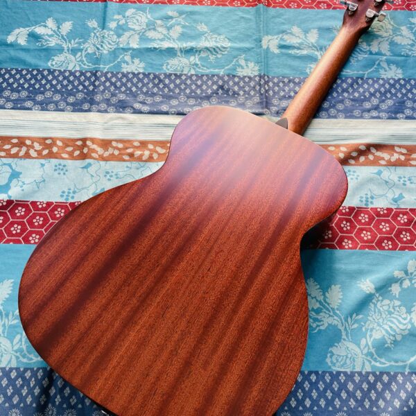 Guitare électro-acoustique Martin Road Series 000.10E n°2910347 (USA), housse Martin, plaque bois QRcode Martin, jeux de cordes Ernie Ball Earthwood 11/52. – Image 6