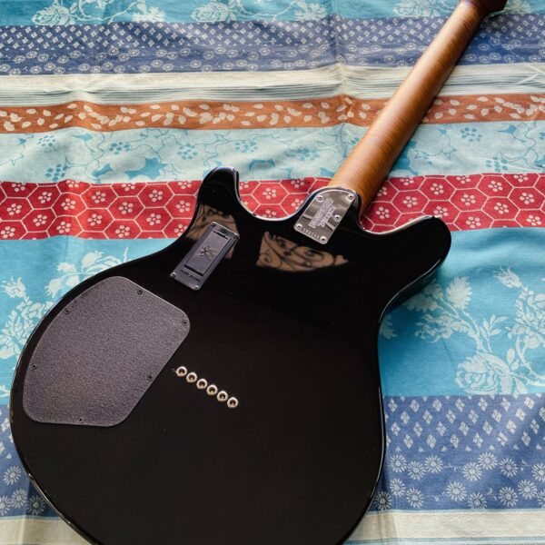 Guitare électrique Musicman Valentine Black n°G82098, étui Musicman – Image 8