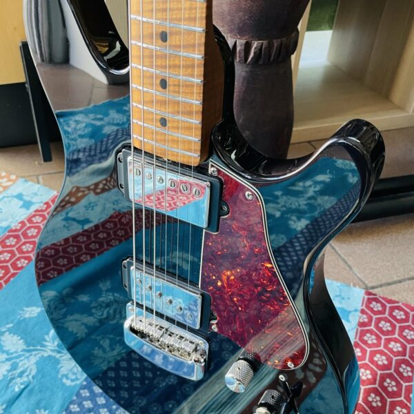 Guitare électrique Musicman Valentine Black n°G82098, étui Musicman – Image 12