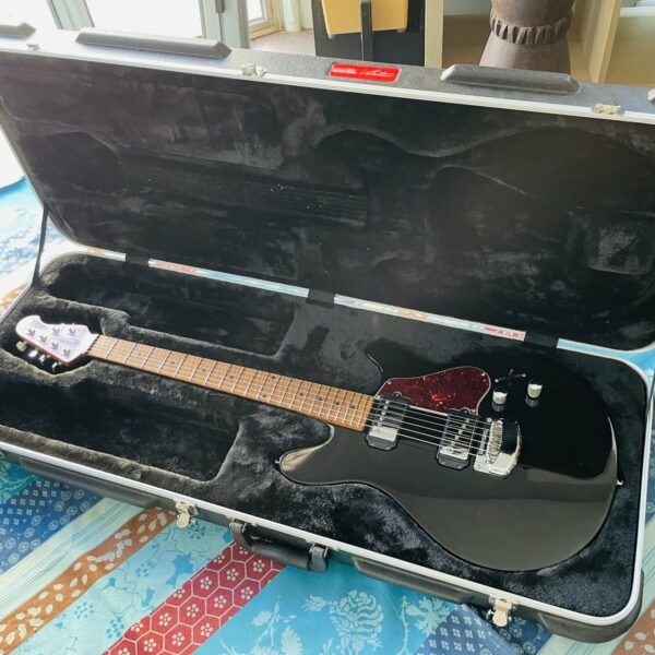 Guitare électrique Musicman Valentine Black n°G82098, étui Musicman – Image 13
