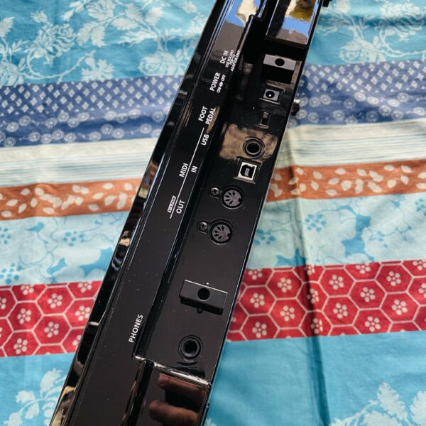 Clavier synthé portable Roland AX-Synth n°Z1D4407, sangle Roland, alim – Image 7