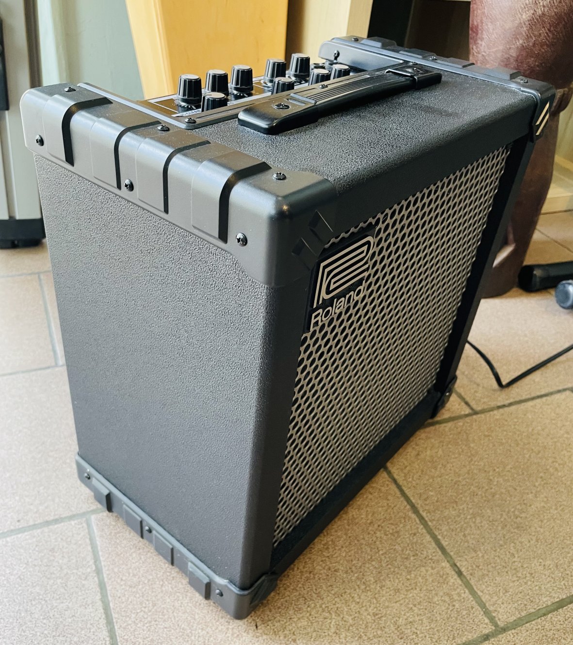 Ampli guitare électrique acoustique Roland Cube 30-X n°DW73815, housse Roland Blues Cube – Image 4