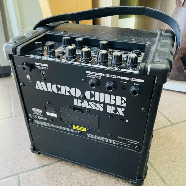 Alternative view of Mini ampli basse Roland Micro Cube Bass RX n°A2F5340, alim, 5W