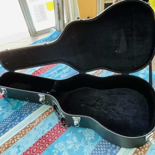 Alternative view of Etui guitare acoustique dreadnought Thomann
