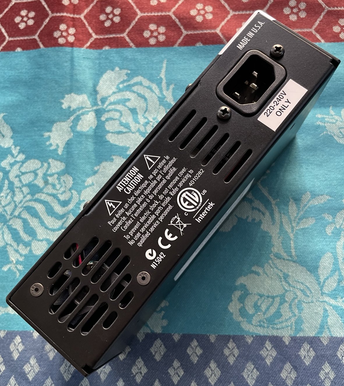 Boitier multivoltage Voodoolab PedalPower 4X4 n°12906 (USA), câble alim, sans câbles pédales – Image 3