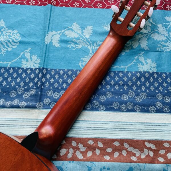 Guitare classique Yamaha CG122MC n°HJP061007, housse Gewa, méthode je deviens guitariste, livret d’accords. – Image 8