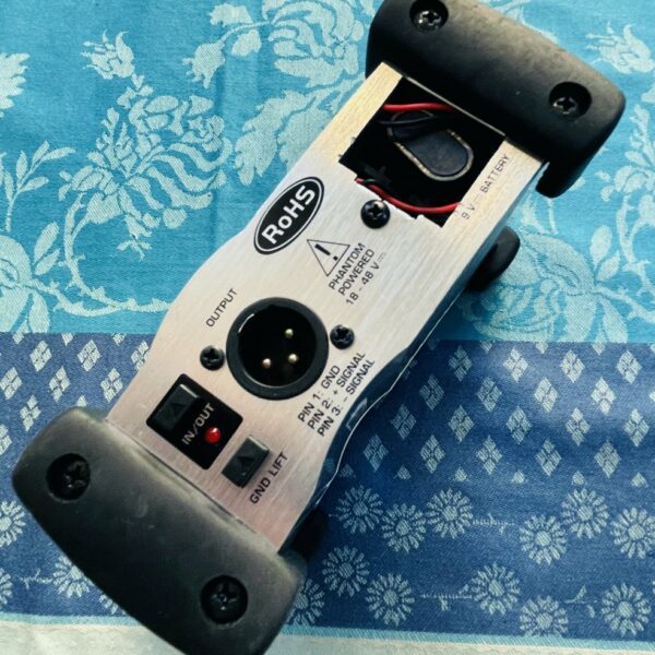 Boitier DI Behringer DI100 n°S0811828062, sans pile 9V – Image 3