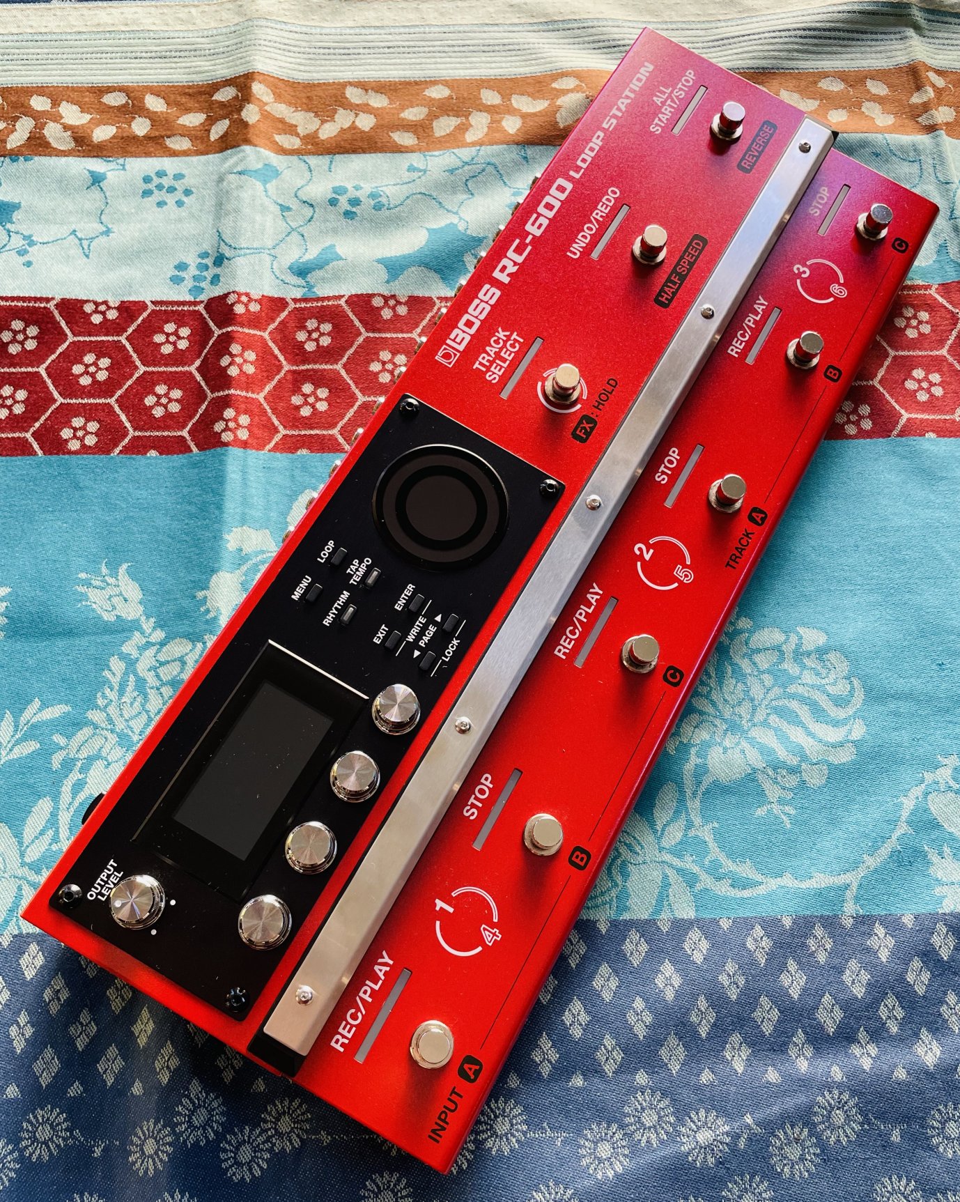 Pédalier looper 3 boucles Boss RC-600 n°B8Q8824, boite d'origine, alim, notice