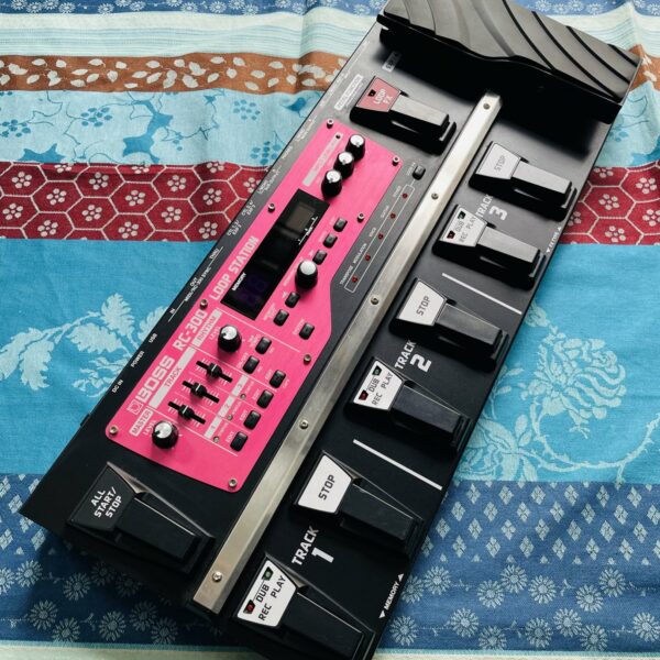 Pédalier looper Boss RC-300 n°G239114, alim Zoom
