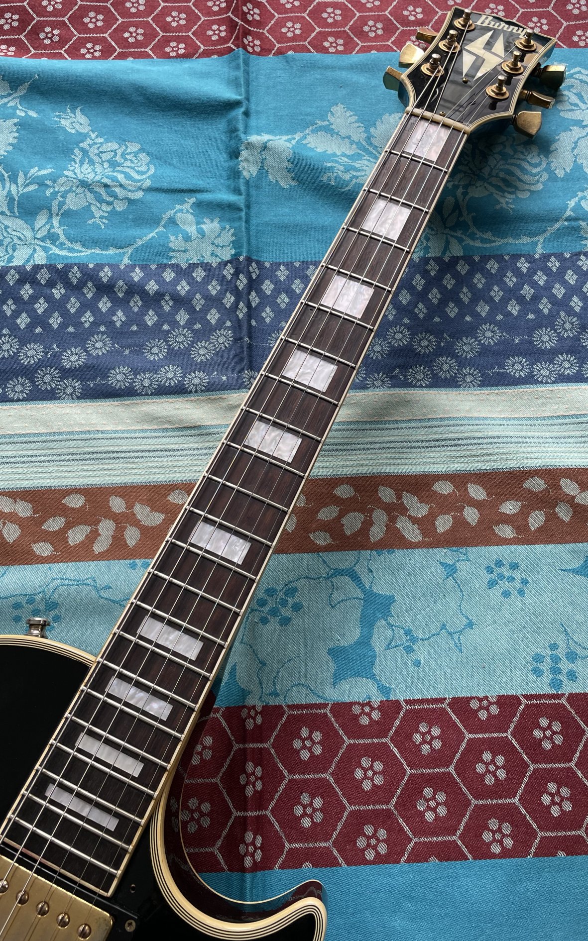 Guitare électrique Burny Les Paul Custom Japan (années 1980, Japan), étui Gator, révision luthier THEBE (facture 10.10.26) – Image 3