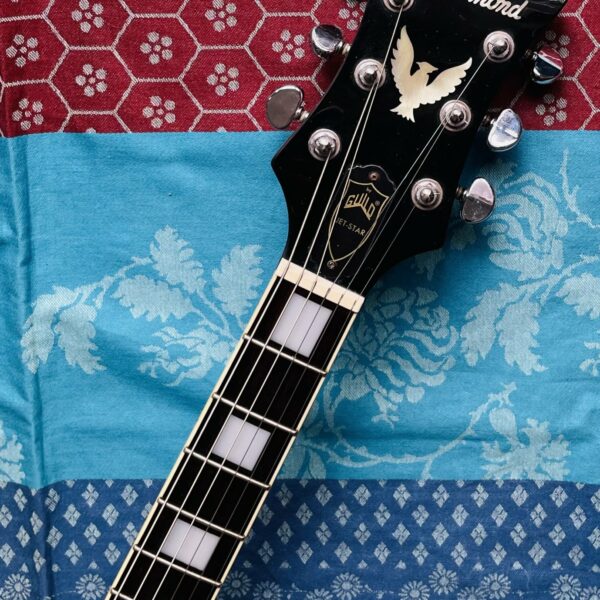 Guitare électrique DeArmond Jetstar by Guild n°8053497 (Korea, Guild guitars), housse TKL, révision luthier THEBE (facture 10.10.26) – Image 3