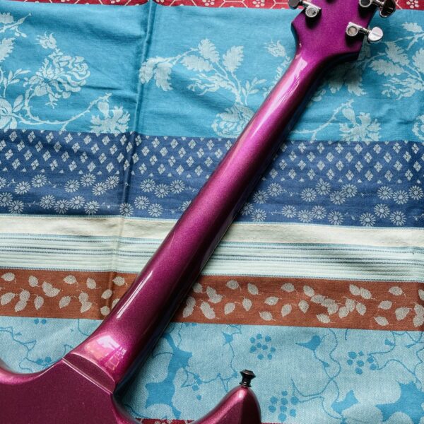 Guitare électrique DeArmond Jetstar by Guild n°8053497 (Korea, Guild guitars), housse TKL, révision luthier THEBE (facture 10.10.26) – Image 8