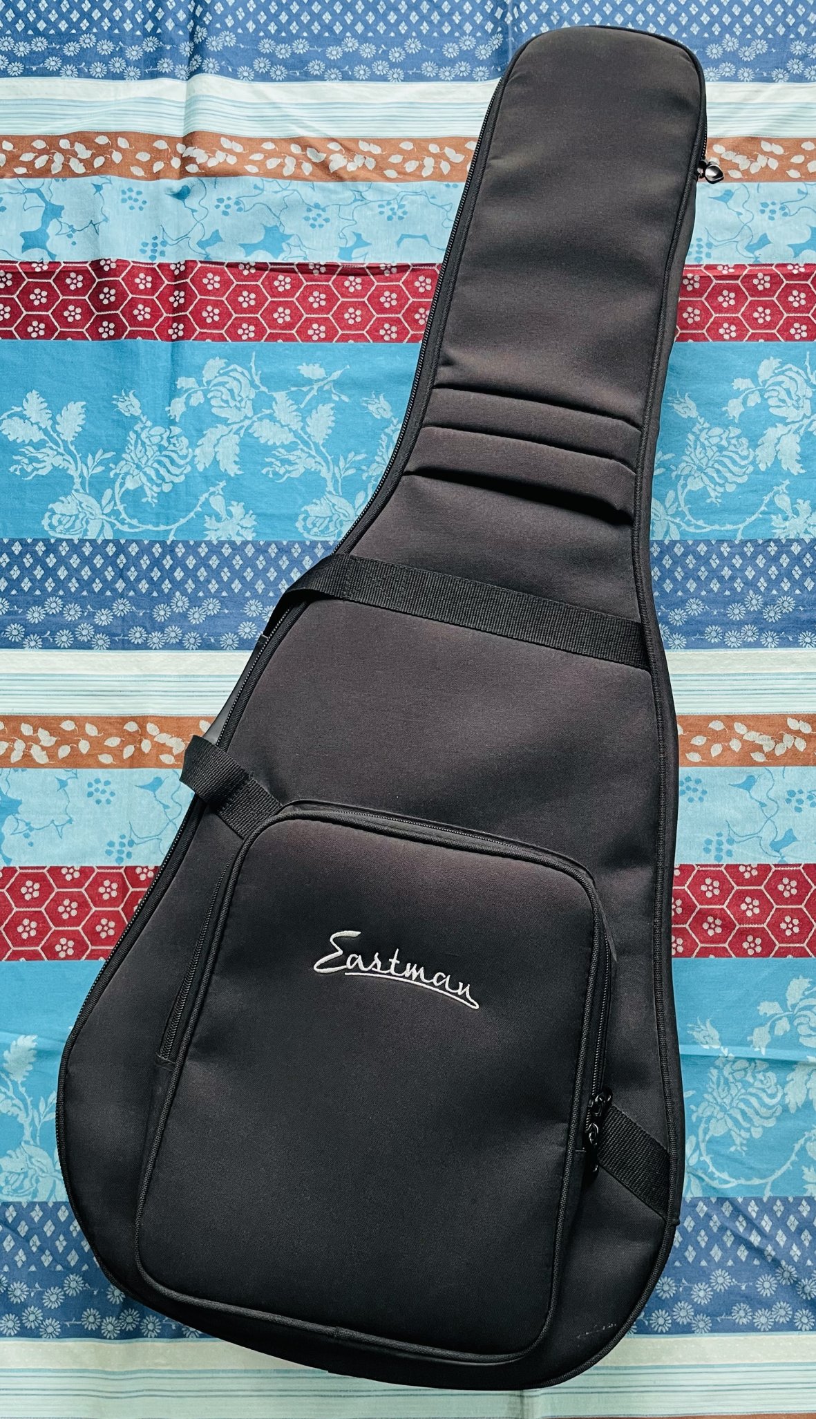 Guitare acoustique Eastman E1D n°15855218, housse d'origine – Image 15