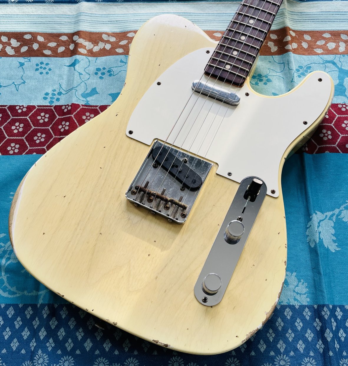 Guitare électrique Fender 60 Telecaster Relic natural blonde Custom Shop n°CZ554747 (2021, USA), certificats et étui Fender Custom Shop, capot et sangle d’origine – Image 2