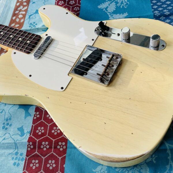 Guitare électrique Fender 60 Telecaster Relic natural blonde Custom Shop n°CZ554747 (2021, USA), certificats et étui Fender Custom Shop, capot et sangle d’origine – Image 3