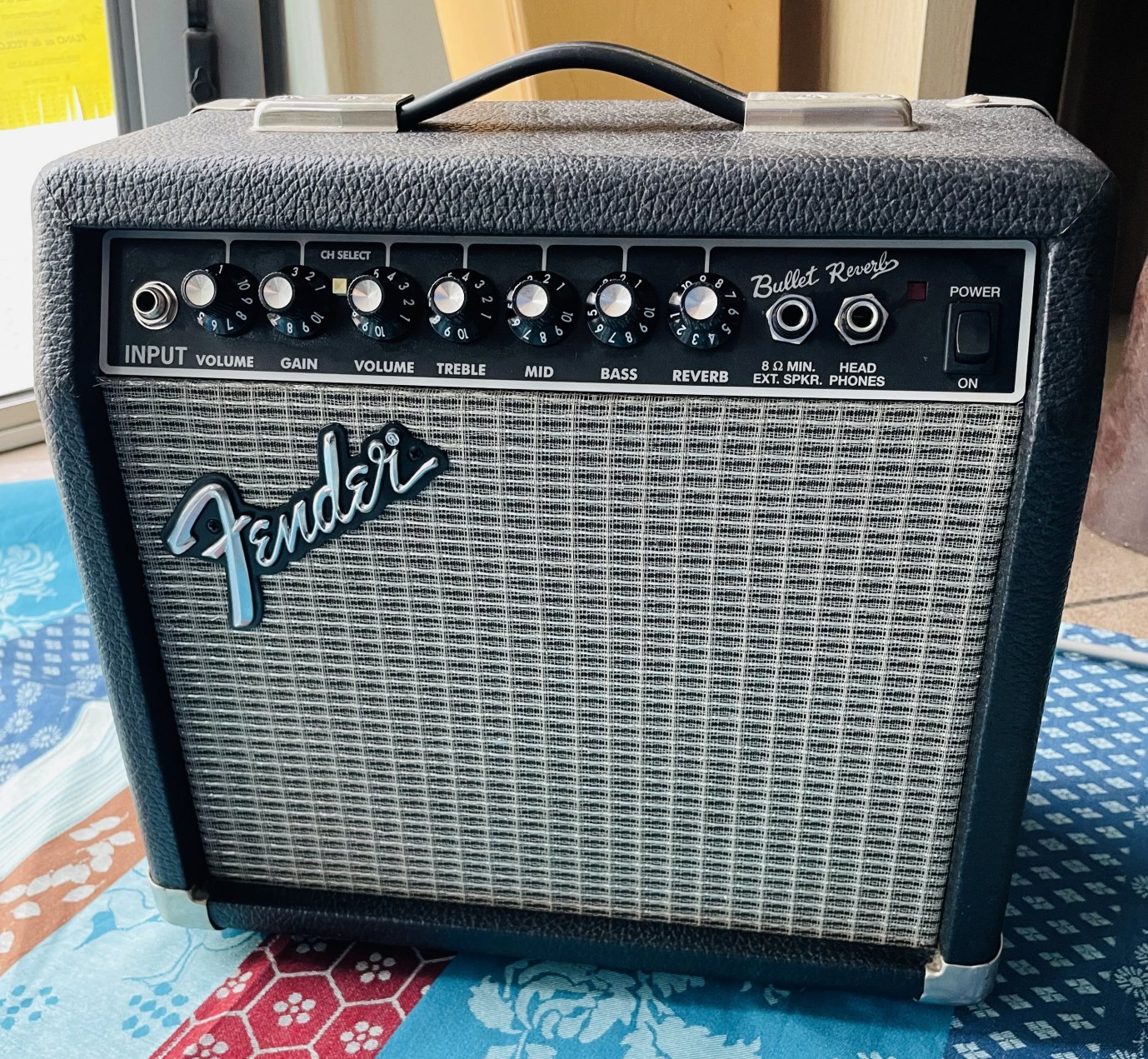 Ampli guitare Fender Bullet Reverb, type 241 n°M766231 (Mexico), 15W