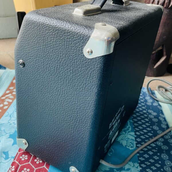 Alternative view of Ampli guitare Fender Bullet Reverb, type 241 n°M766231 (Mexico), 15W