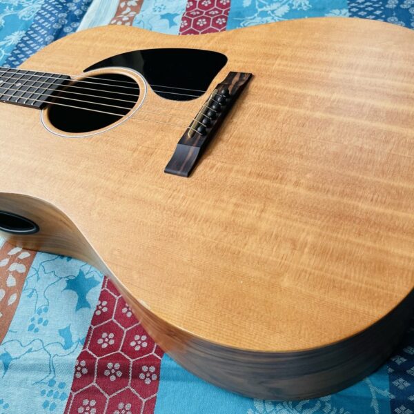 Alternative view of Guitare acoustique Gibson G-45 Generation collection n°20191041 (2021, USA), belle housse d'origine Gibson