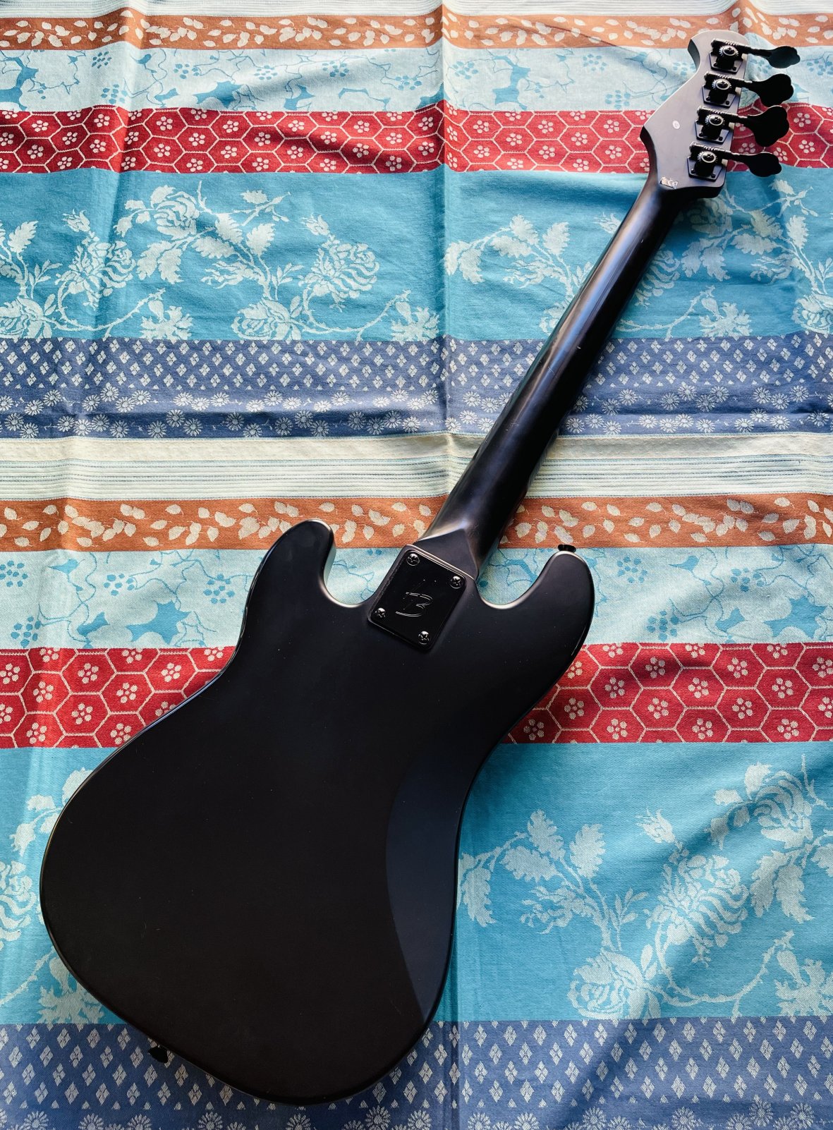 Basse électrique Harley Benton Precision Bass PB20 SBK, upgrade micros et accessoires, housse Thomann – Image 4