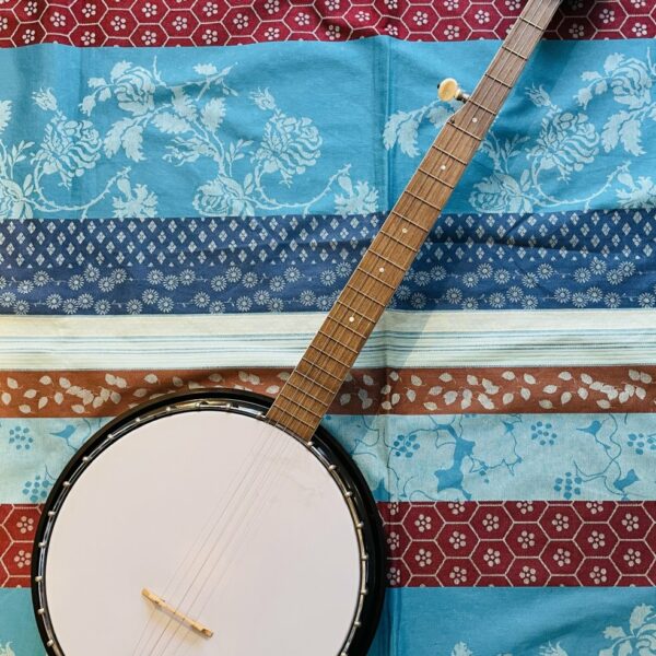 Banjo vintage 5 cordes Harmony, 30 clés (1960, USA), capodastre 7TH, réglée luthier Louis Manteau