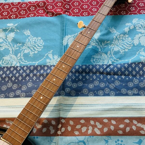 Banjo vintage 5 cordes Harmony, 30 clés (1960, USA), capodastre 7TH, réglée luthier Louis Manteau – Image 3