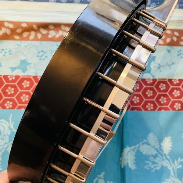 Banjo vintage 5 cordes Harmony, 30 clés (1960, USA), capodastre 7TH, réglée luthier Louis Manteau – Image 5