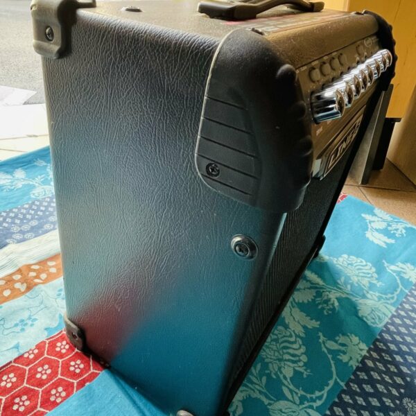 Ampli guitare Line 6 Spider III 15W n°A822S5818003315, alim – Image 3