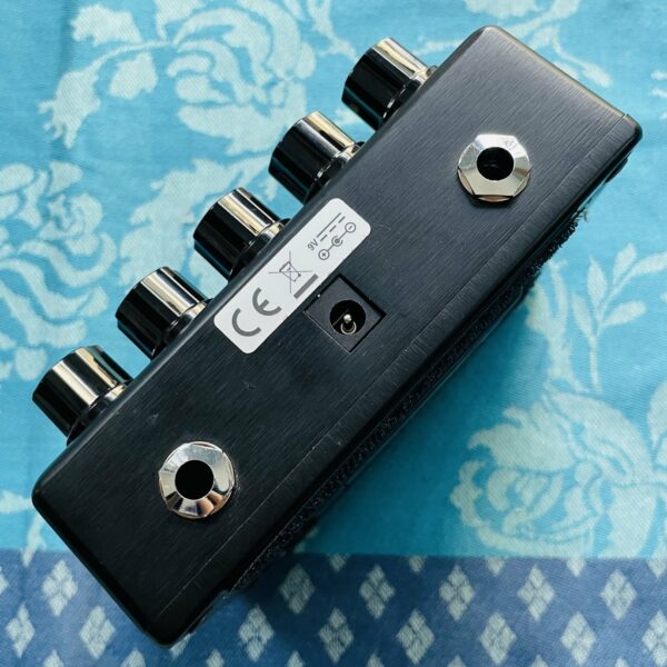 Alternative view of Pédale overdrive MXR 5150 EVH n°AB88F489, boite d’origine