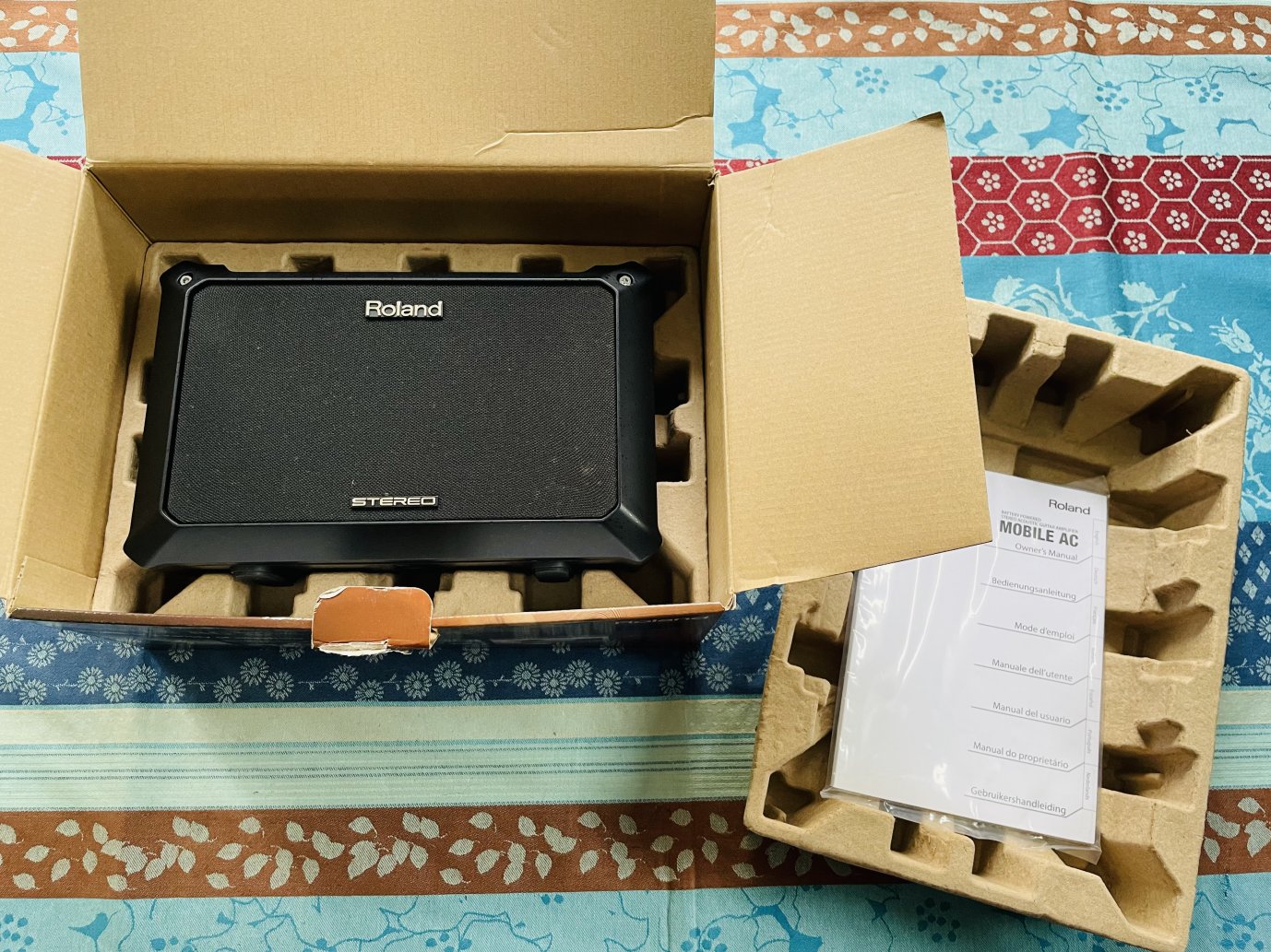 Ampli guitare portable Roland Mobile AC, boite d'origine, sans alim – Image 7