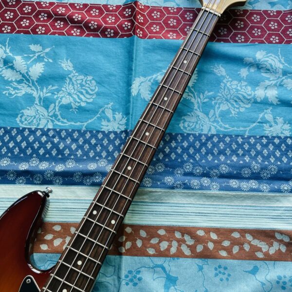 Basse électrique active Sire Marcus Miller V3 TS 2GEN tobacco sunburst n°2N18513794 (Indonésie) – Image 3