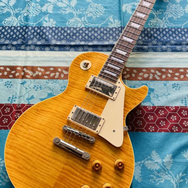 Guitare électrique Tokai Les Paul LS136 honey burst n°2042498 (Japan), housse