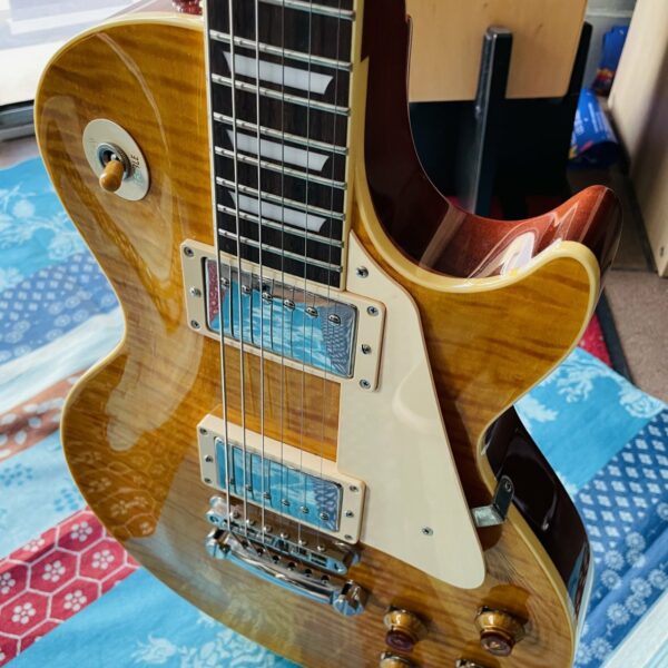 Guitare électrique Tokai Les Paul LS136 honey burst n°2042498 (Japan), housse – Image 10