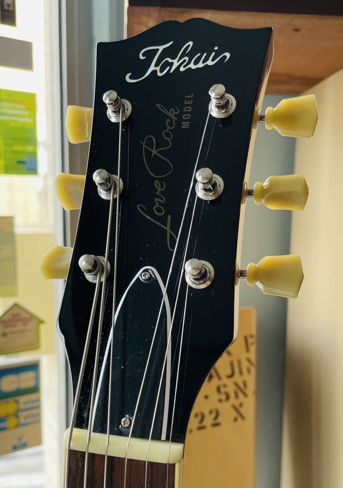 Guitare électrique Tokai Les Paul LS136 honey burst n°2042498 (Japan), housse – Image 14